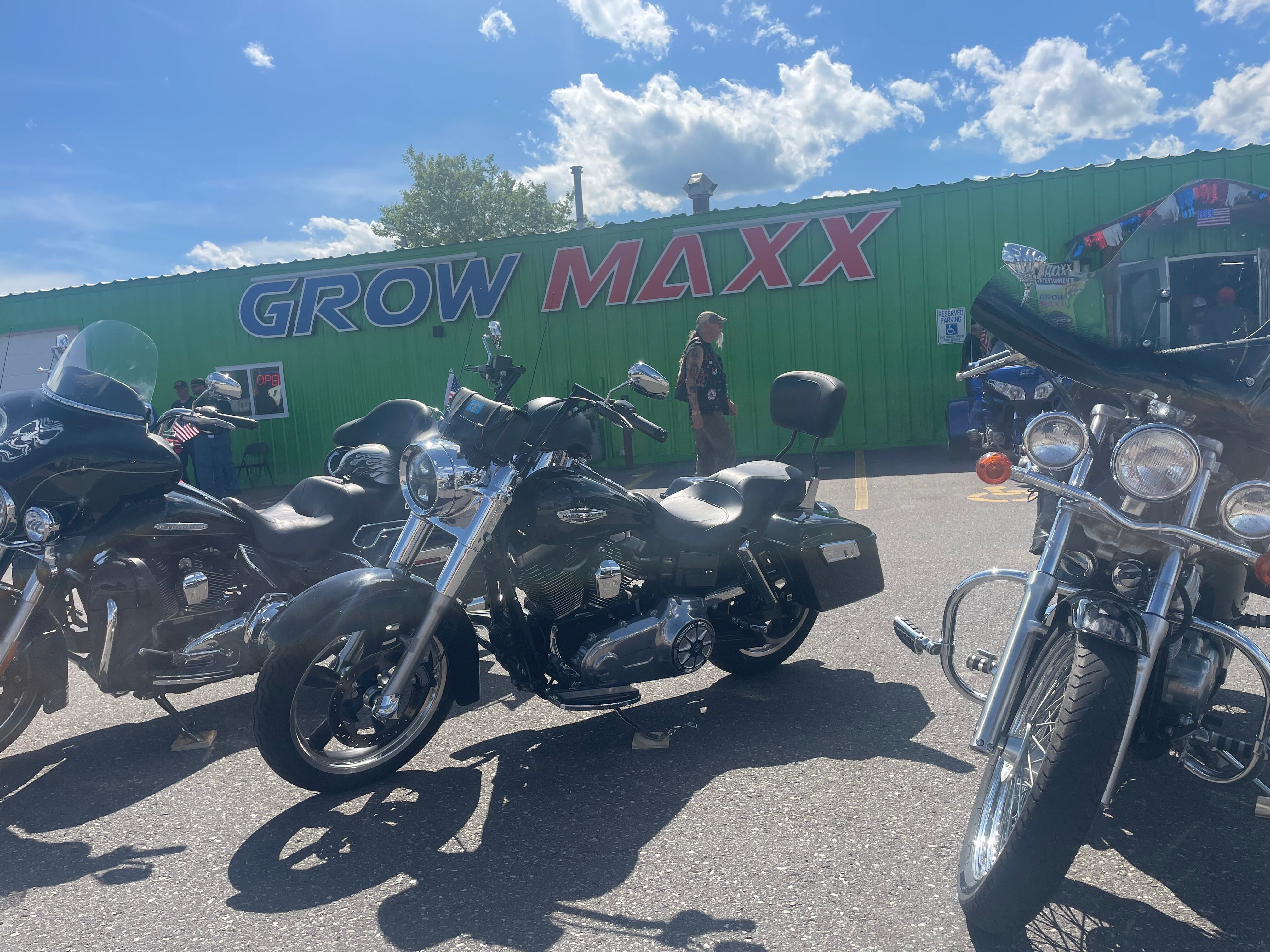 Maxx Entertainment Center hosts its inaugural Veterans Tribute Ride after-party - Vimarsana News