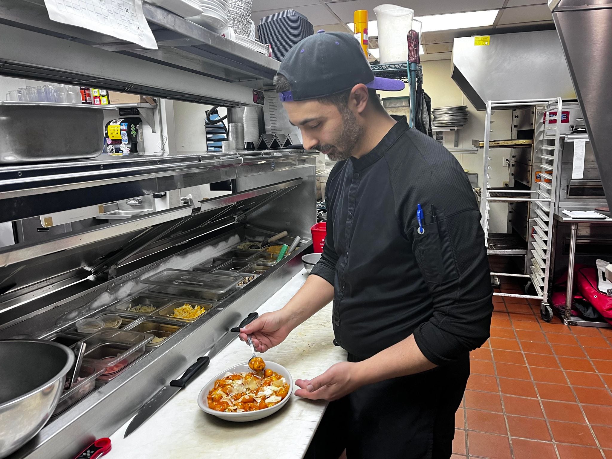 Downtown Marquette's Third Coast Pizzeria Chef enters online competition for 'Favorite Chef' - Vimarsana News