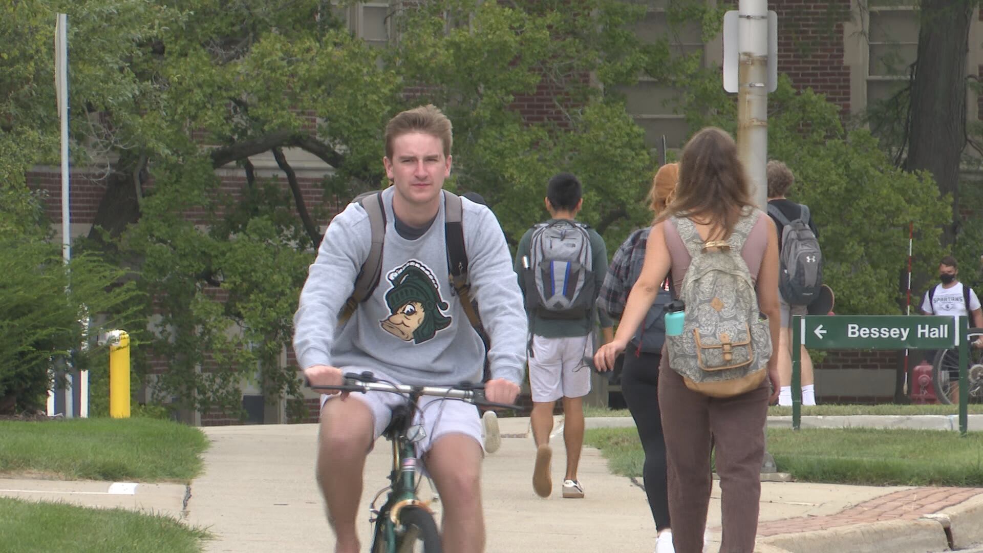Proposed Hunger Free Campus Act would give Michigan colleges grant funding for food assistance programs - Vimarsana News
